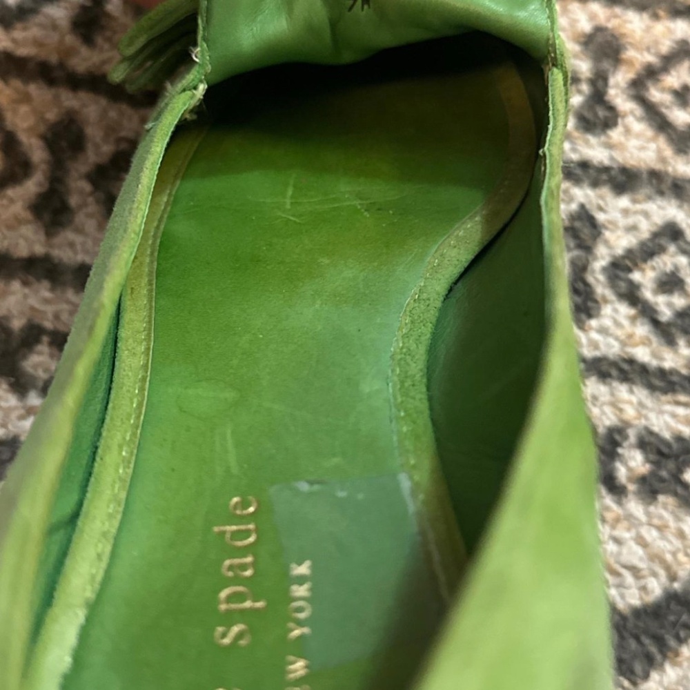 Green suede Kate Spade loafers with tassel detail - Picture 6 of 7